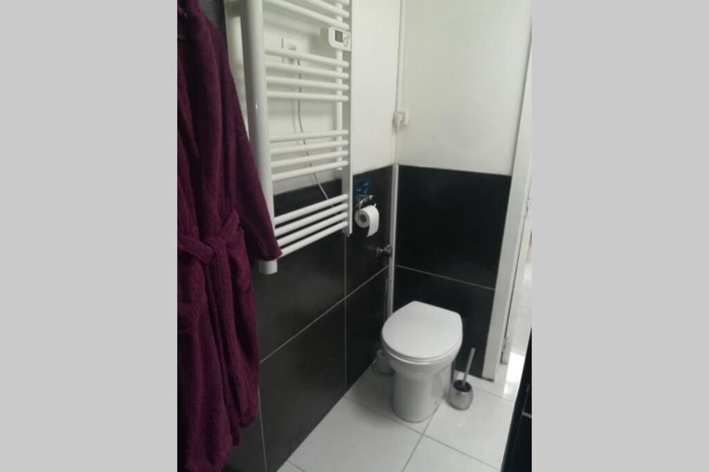 Appartement Neuf A Boussu - Pres De La France - Sejour Detente المظهر الخارجي الصورة
